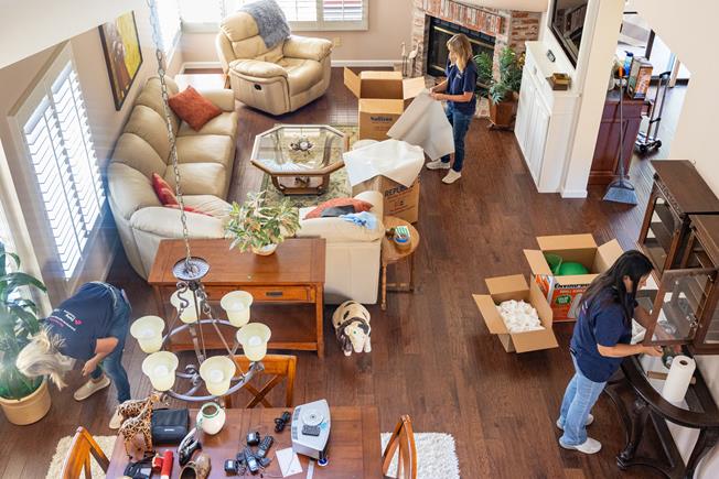 senior move preparing for online estate sales